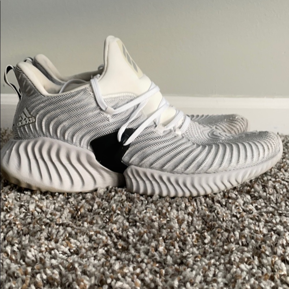 Adidas Alphabounce Instinct